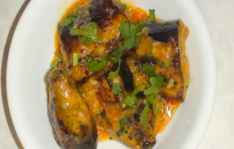 Kela Ravaiya – Stuffed Ripe Banana Curry