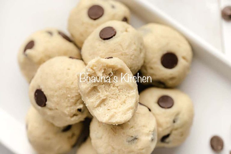 Keto Chocolate Chip Cookie Dough Bombs